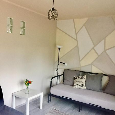 Lelle-Kert Apartman 01 Balatonlelle Exteriör bild