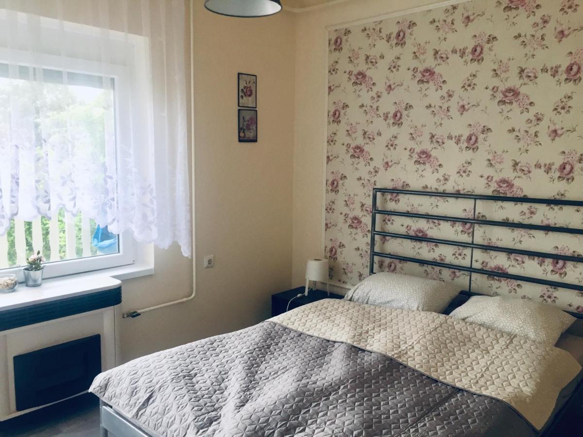 Lelle-Kert Apartman 01 Balatonlelle Exteriör bild