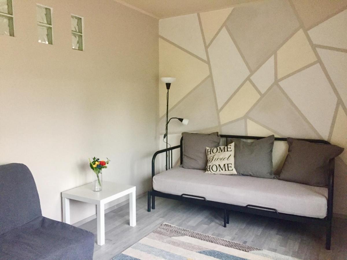 Lelle-Kert Apartman 01 Balatonlelle Exteriör bild